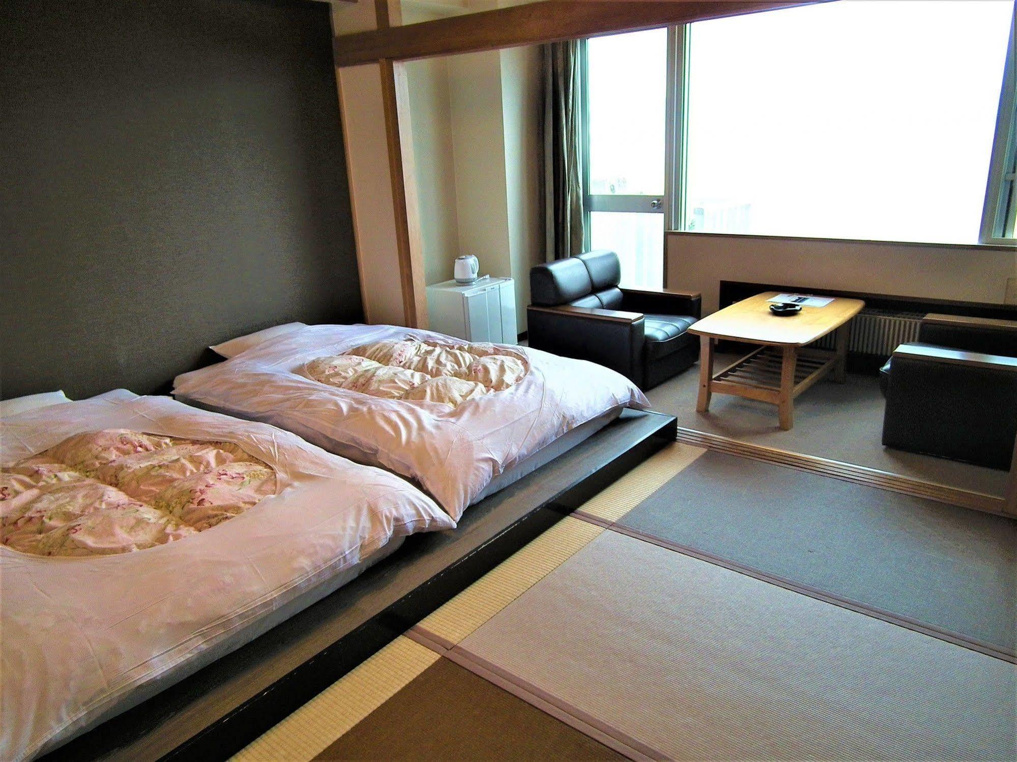Toyako Granvillage Toya Daiwa Ryokan Annex מראה חיצוני תמונה